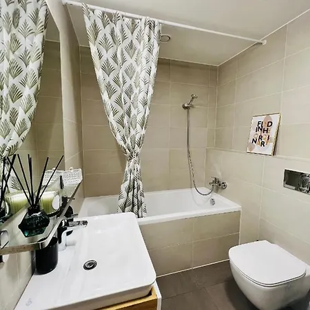 White Pearl Studio With Parking In Holesovice Praga Esterno foto